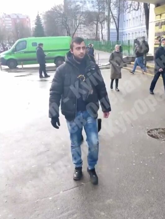 После разоблачения мошенник моментально "исцелился".