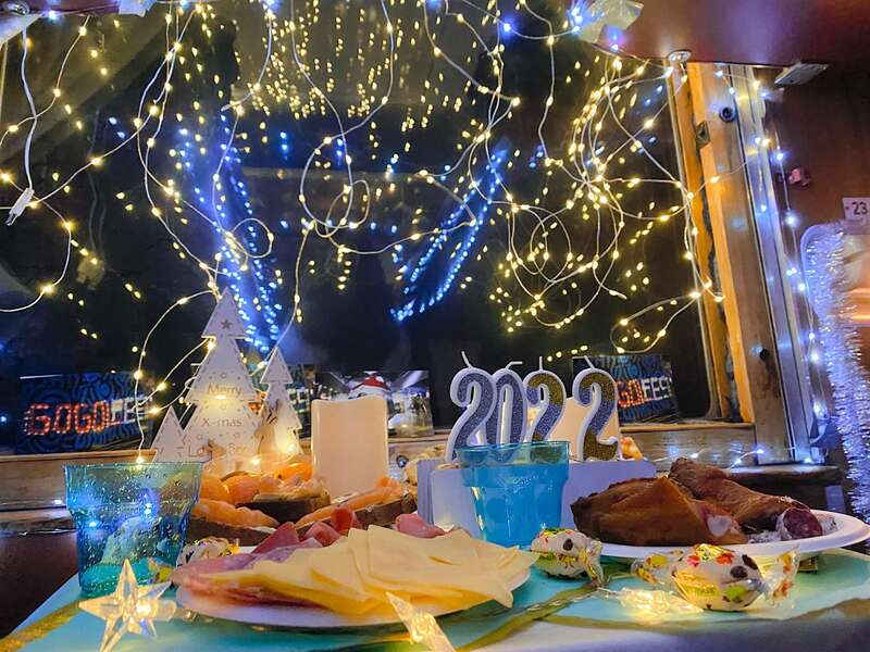 Укрзалізниця відкрила новорічний вагон, потяг №59 Київ - Чоп dqxikeidqxitkant