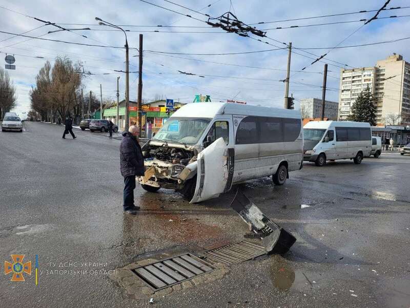 ДТП в Запорожье. Фото: zp.dsns.gov.ua dqxikeidqxiqqeant