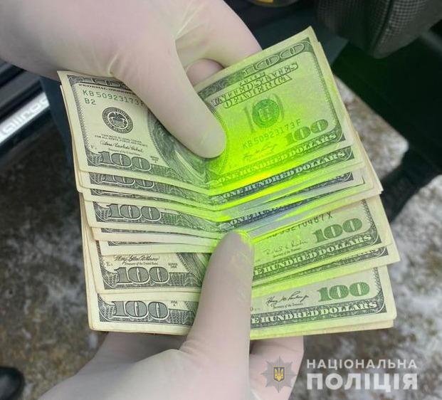 Военный комиссар задержан в Хмельницкой области при получении 1200 долл. взятки, - Нацполиция 02 dqxikeidqxitkant