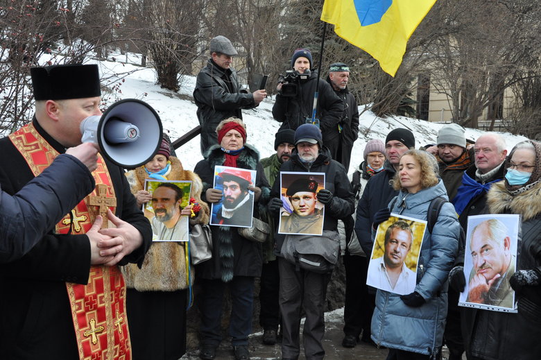 Память первых погибших Героев Небесной Сотни почтили в Киеве 35