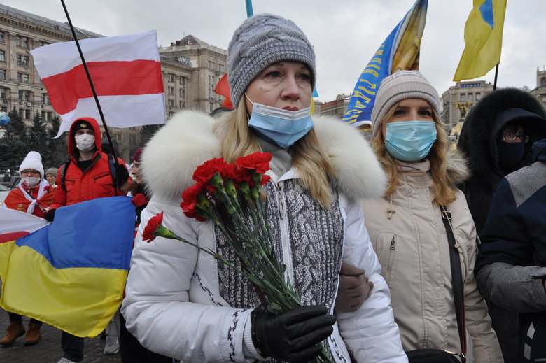 Память первых погибших Героев Небесной Сотни почтили в Киеве 06