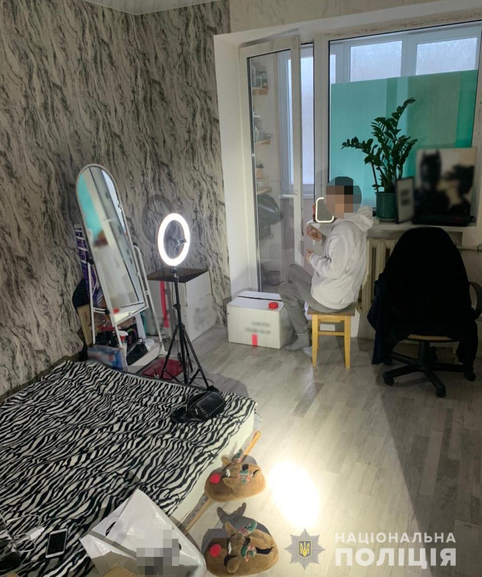 Девушка оборудовала студию dqxikeidqxitkant