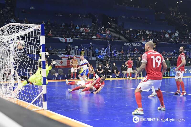 Первый гол Ниязова dqxikeidqxiqqeant