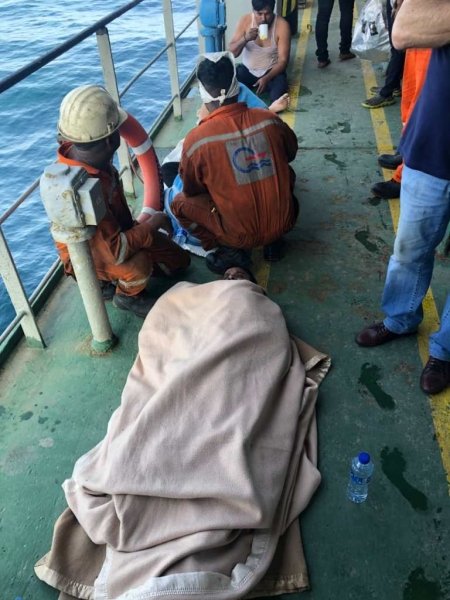 Украинский капитан, спасение рыбаков, Кувейт наградил украинца, спасение утопающих