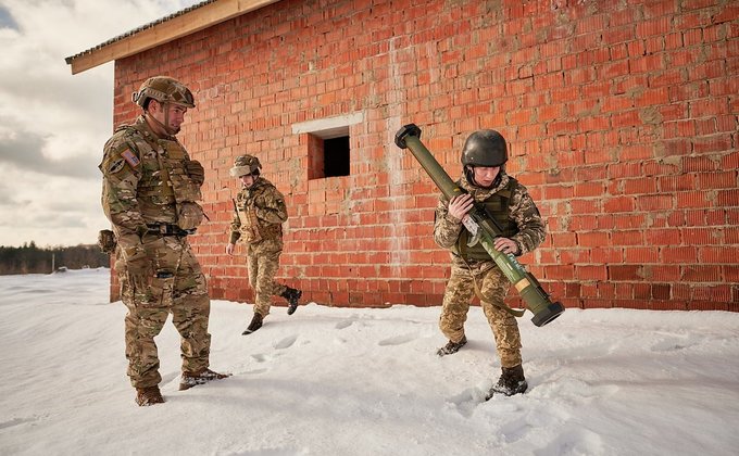 Украинские военные учатся воевать американским "уничтожителем бункеров" – фото dqxikeidqxitkant