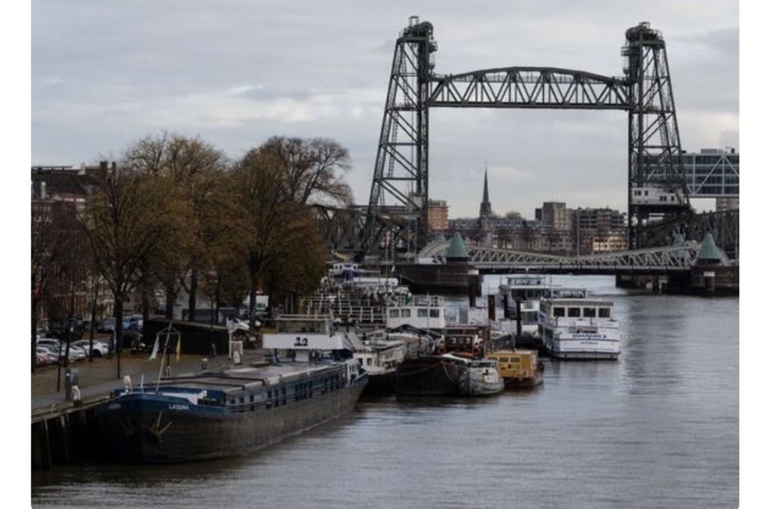 мост в Роттердаме