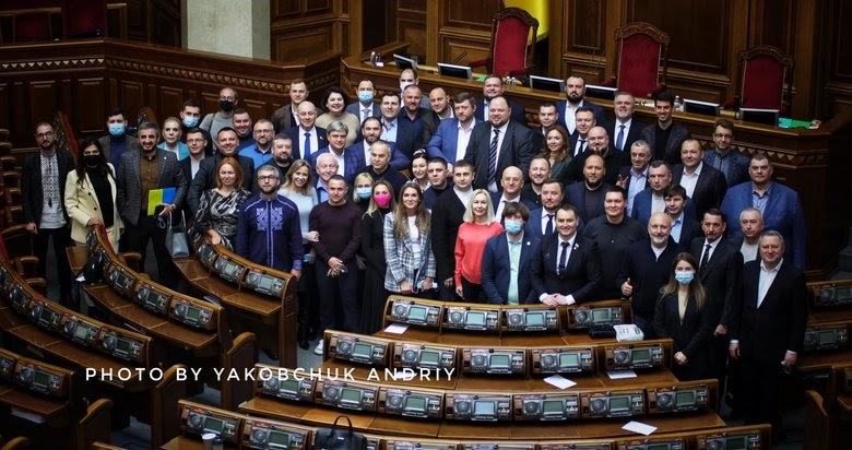 І пішли вони тихо в ліс: чому березень може стати кінцем для монобільшості 05 І пішли вони тихо в ліс: чому березень може стати кінцем для монобільшості 05
