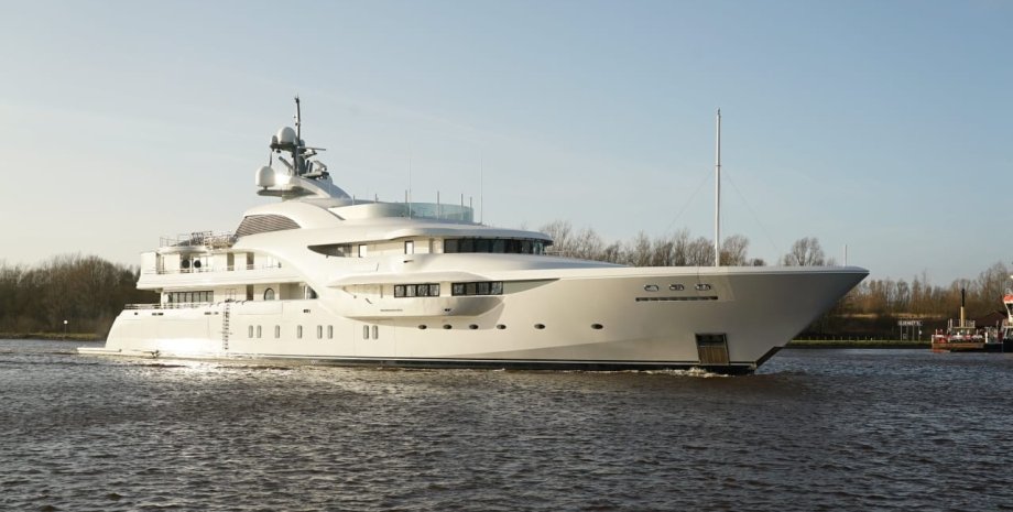 Яхта Путина, яхта Graceful, Гамбург, яхта Путина покинула Гамбург dqxikeidqxitkant