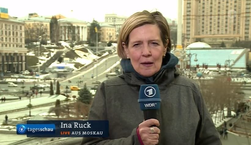 В титрах указано, что прямое включение ведется из Москвы dqxikeidqxiqqeant