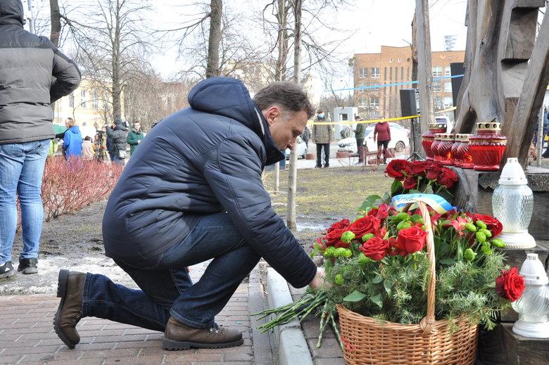 Ангелы памяти и панихида: в Киеве почтили память погибших в Революции Достоинства 19