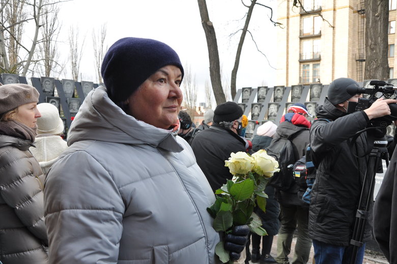 Ангелы памяти и панихида: в Киеве почтили память погибших в Революции Достоинства 20