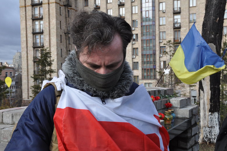 Ангелы памяти и панихида: в Киеве почтили память погибших в Революции Достоинства 26