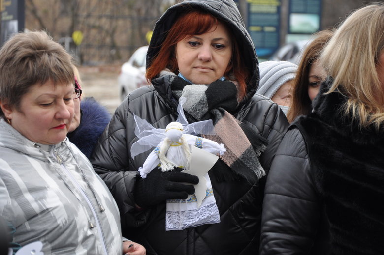Ангелы памяти и панихида: в Киеве почтили память погибших в Революции Достоинства 48