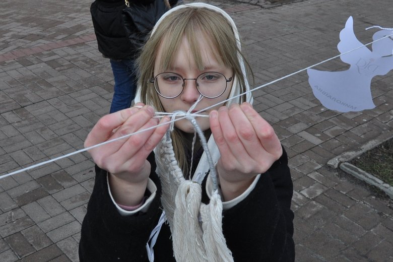 Ангелы памяти и панихида: в Киеве почтили память погибших в Революции Достоинства 60