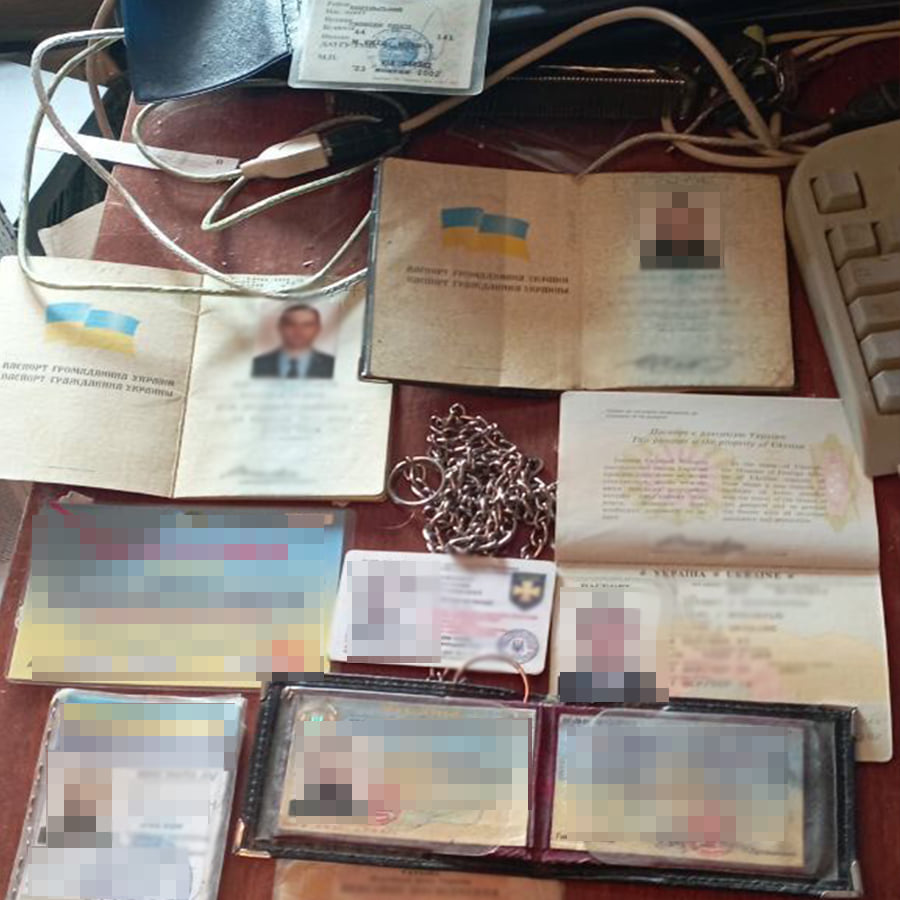 Возможно, это изображение (1 человек)