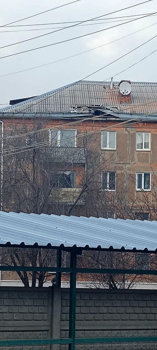 Оккупанты обстреляли Счастье: под обстрел попал жилой дом dqxikeidqxitkant