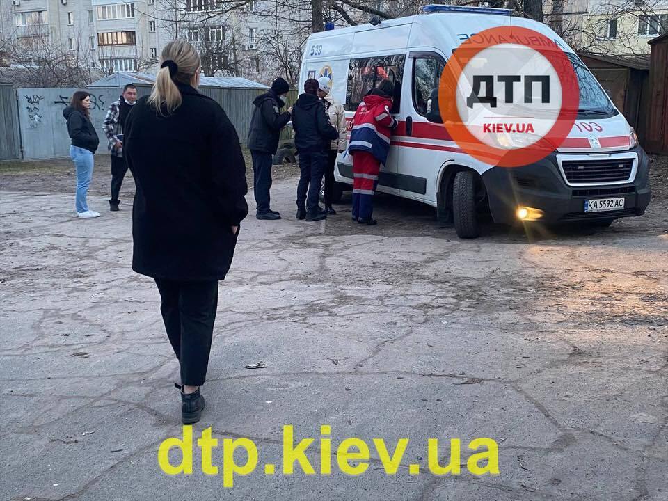 Медики госпитализировали мальчика. dqxikeidqxitkant