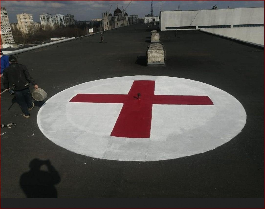 красный крест на крыше больницы dqxikeidqxiqqeant