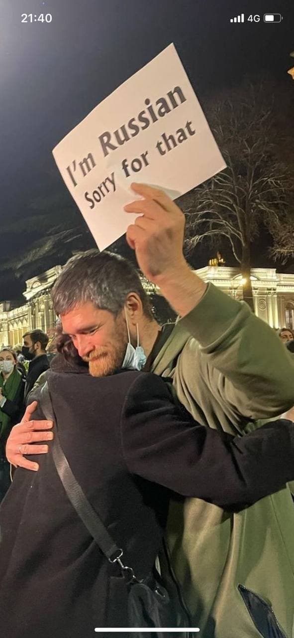 В Грузии тысячи людей вышли поддержать Украину (фото) dqxikeidqxiqqeant