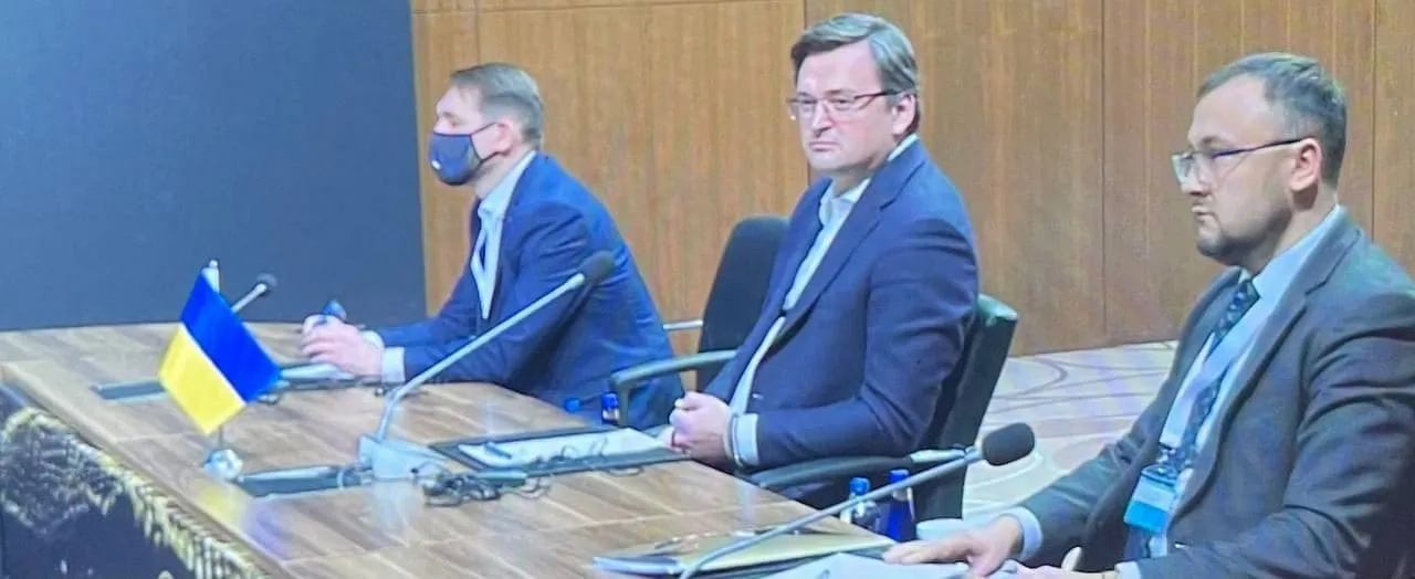 Первые фото с переговоров в Анталии