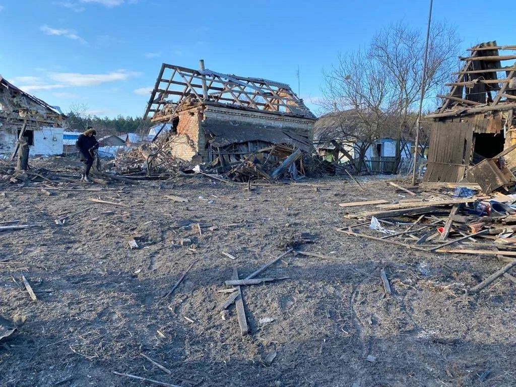 Два человека получили ранения.