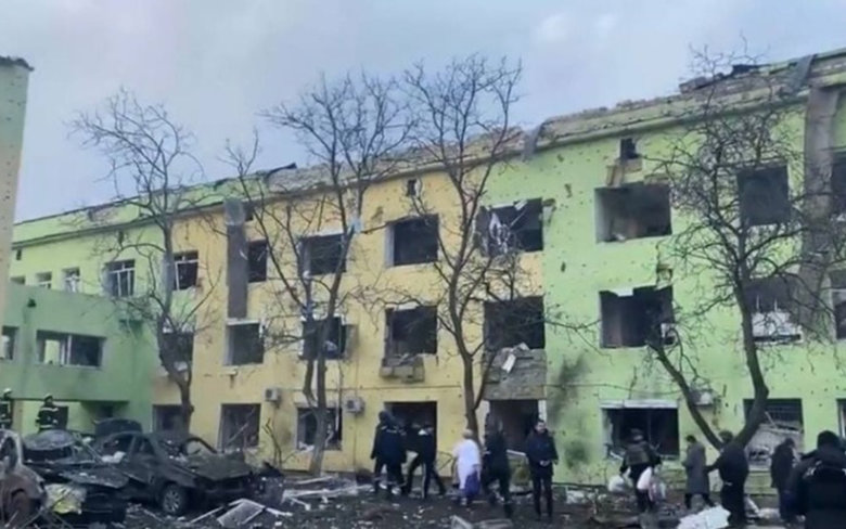 Як бреше пропаганда РФ: На прикладі обстрілу пологового будинку в Маріуполі 08