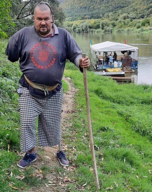     :    ,    &quot;&quot;