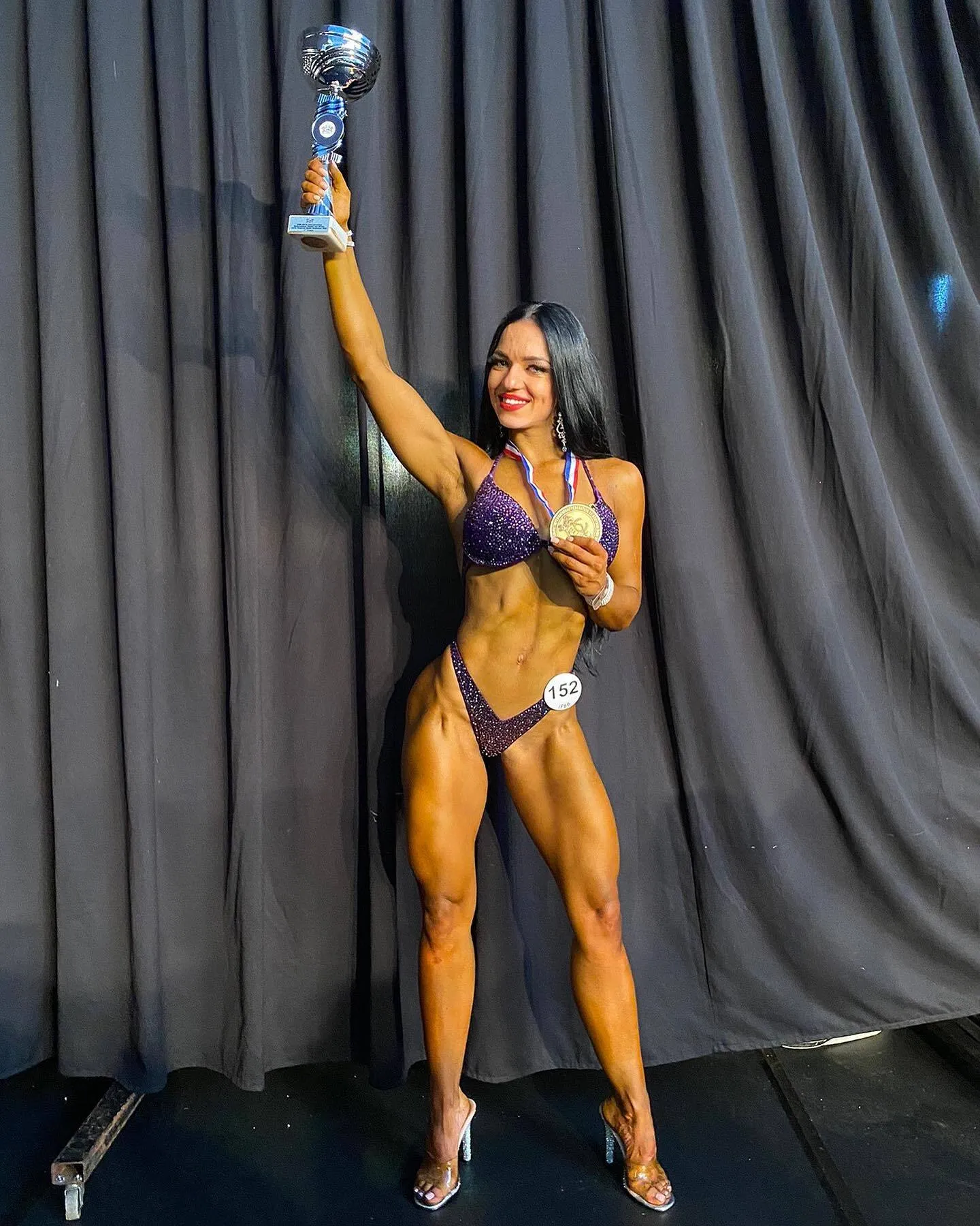 Александра Тарасова с победным кубком