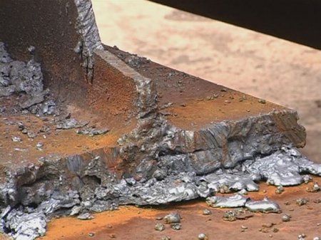 Недостроенные Запорожские мосты полным ходом разбирают вандалы. ФОТО Недостроенные Запорожские мосты полным ходом разбирают вандалы. ФОТО