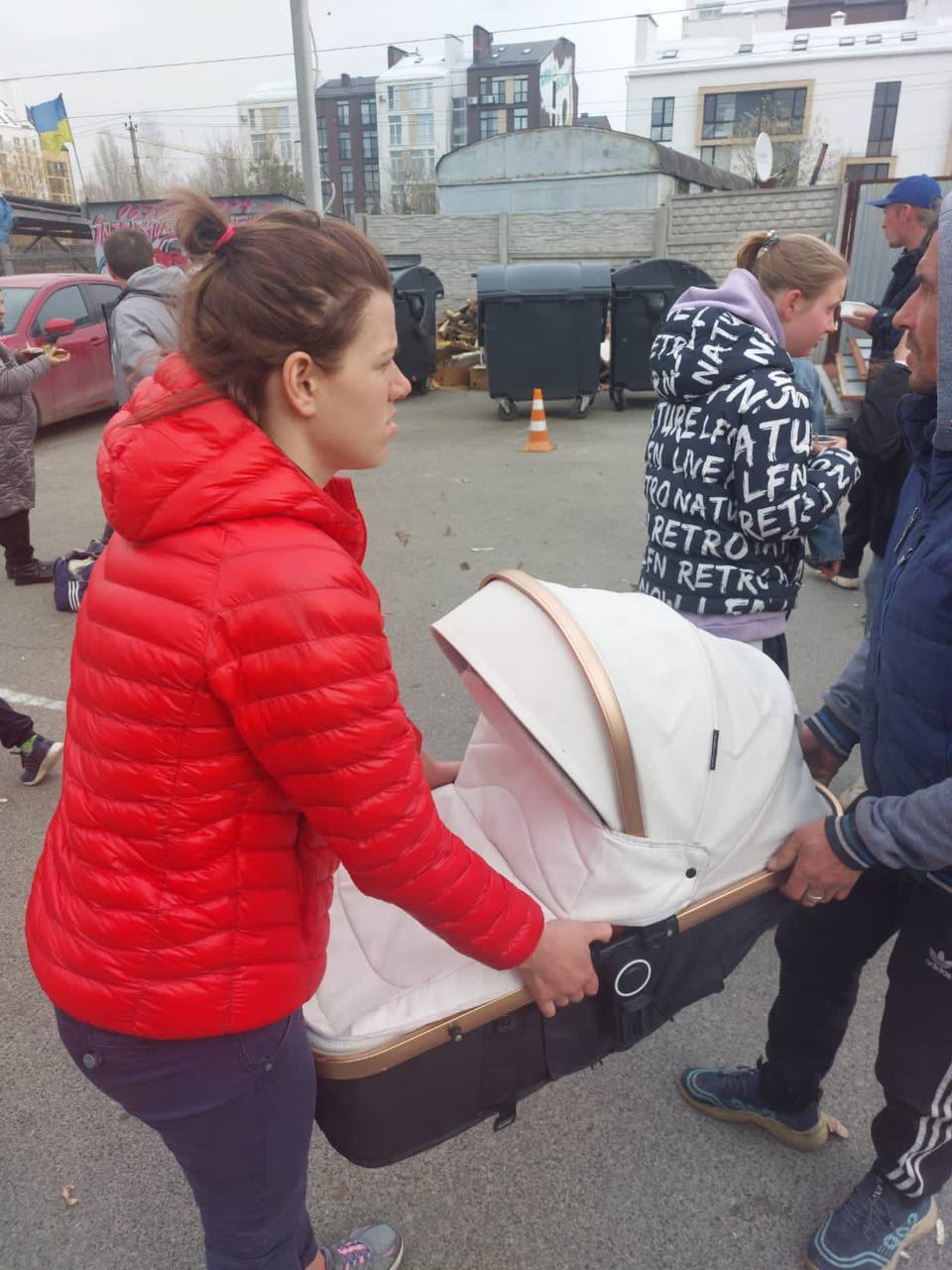 Самой маленькой спасенной недавно исполнилось всего два месяца.