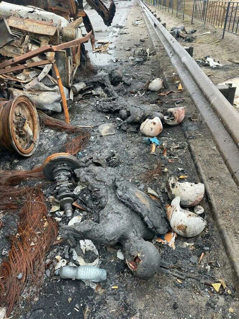 Разорванные и обгоревшие трупы российского СОБРа из Кемерово в Гостомеле 01 dqxikeidqxitkant