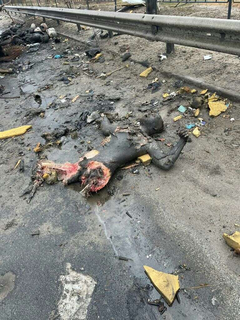 Разорванные и обгоревшие трупы российского СОБРа из Кемерово в Гостомеле 03