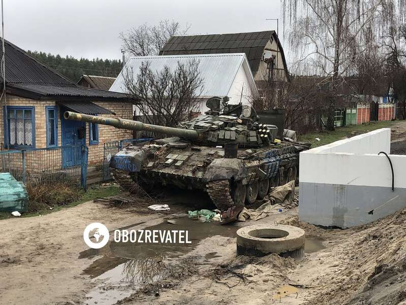 Оставленный оккупантами танк