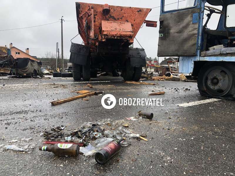 Захватчики оставили после себя мусор и разруху