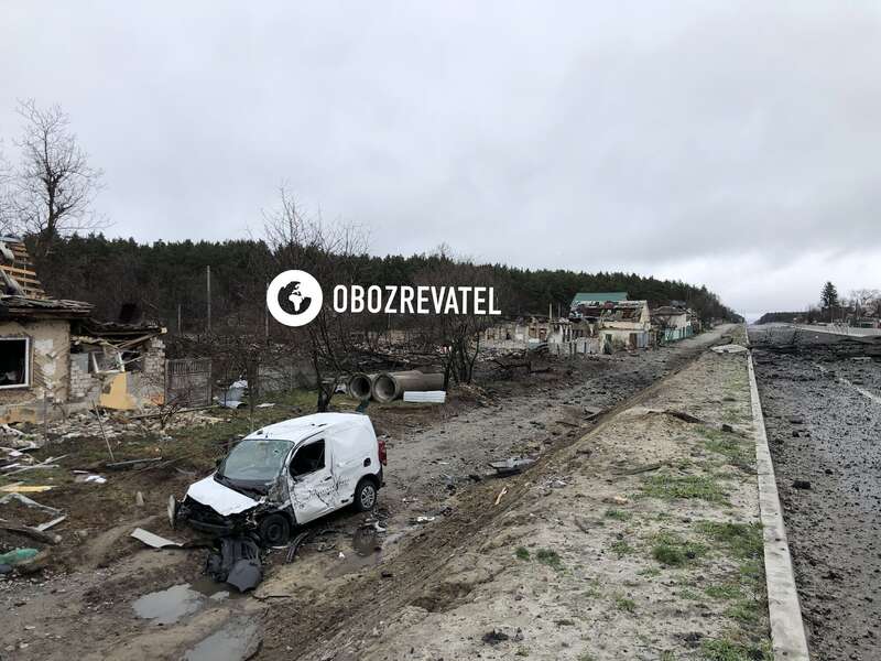 Разрушенные дома и авто людей