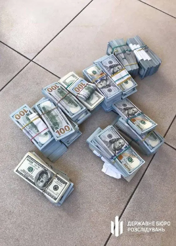 Деньги вывозили наличными dqxikeidqxitkant