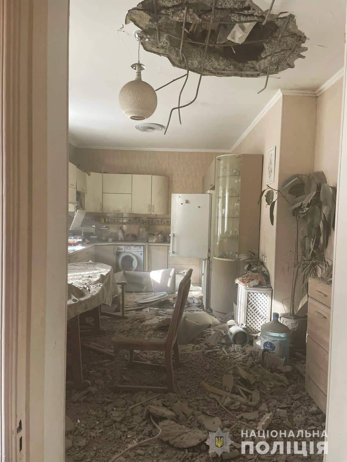 Наслідки обстрілів у Миколаєві dqxikeidqxiqqeant