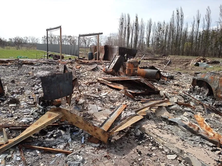 Российские фашисты разрушили дачу Анны Пановой dqxikeidqxiqqeant