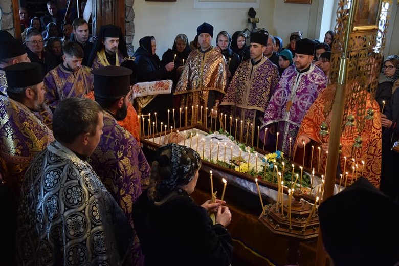 Тернопольщина простилась с погибшим 38-летним воином Сергеем Грищуком, вернувшимся из Польши, чтобы защищать страну 10