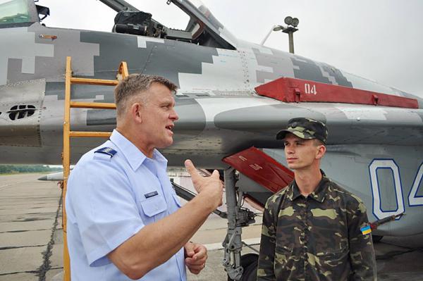 В НАТО довольны военной подготовкой украинских солдат (ФОТО) В НАТО довольны военной подготовкой украинских солдат (ФОТО)