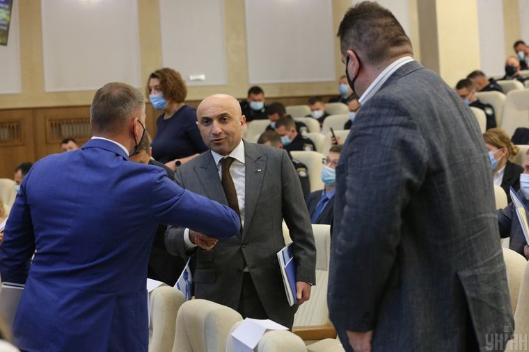 Заместитель генпрокурора Гюндуз Мамедов во время совещания руководителей правоохранительных органов о противодействия детской преступности и защите прав детей, ставших жертвами преступных посягательств, а также формировании системы правосудия, дружественной к ребенку, в Киеве, 1 июня 2021 года