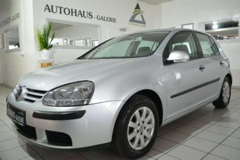 VW Golf   –   dqxikeidqxitkant