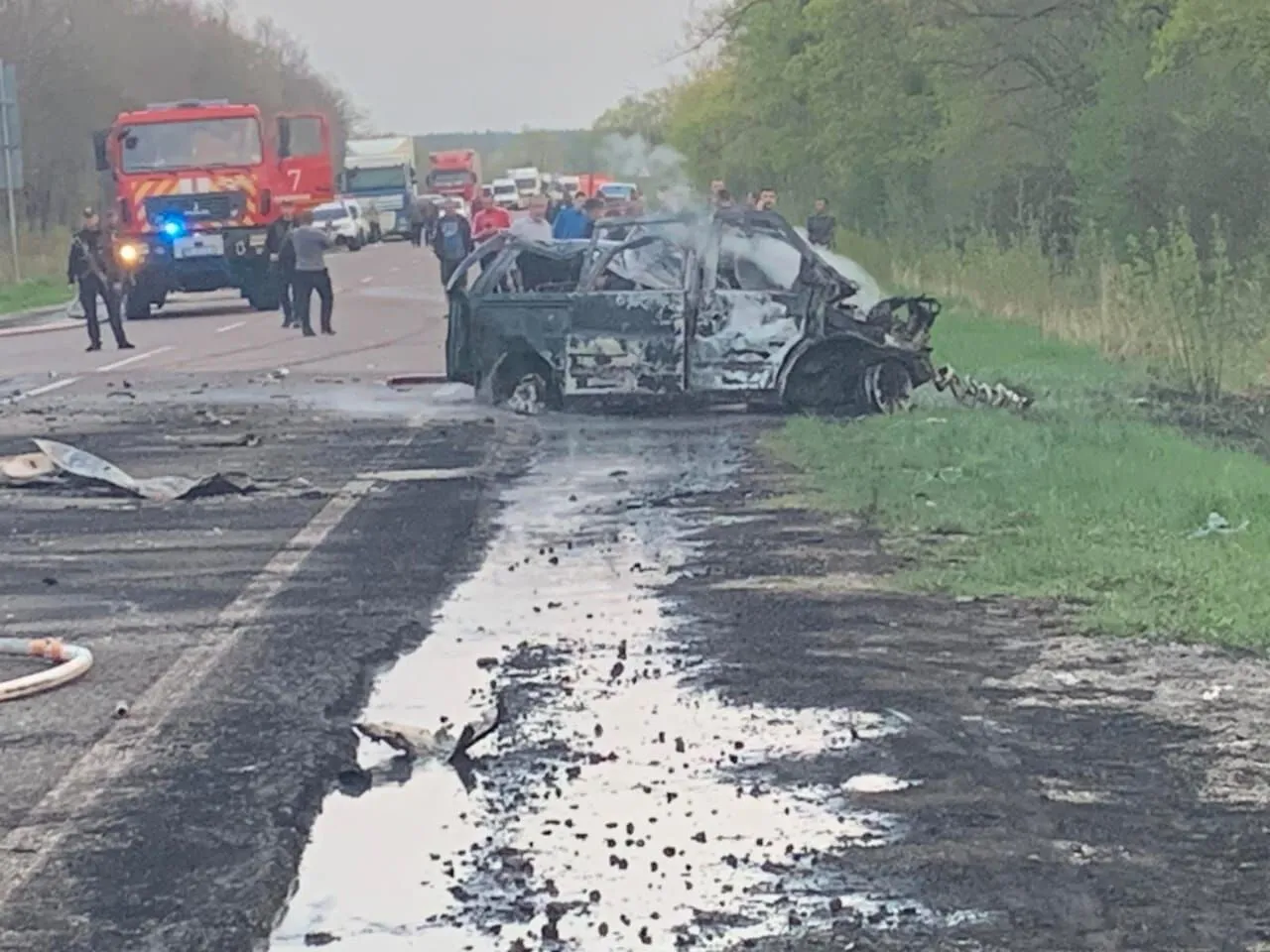 Легковушка полностью сгорела