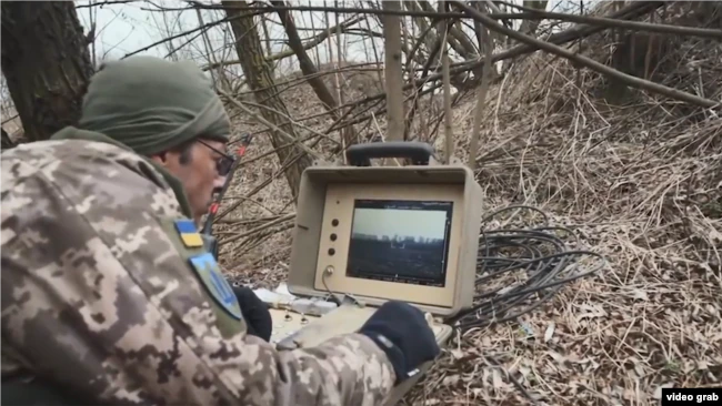    ,     -52      «-»