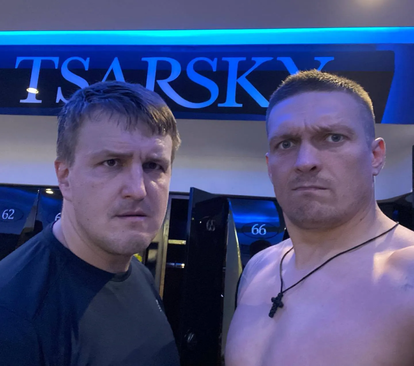 Бокс Усик Красюк dqxikeidqxiqqeant