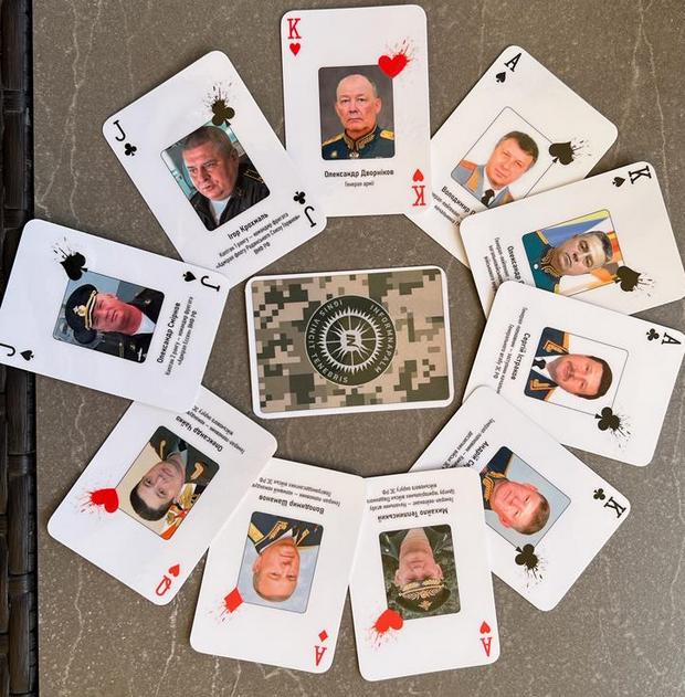Карта рашизма будет бита: Залужный презентовал колоды карт с главными оккупантами 02