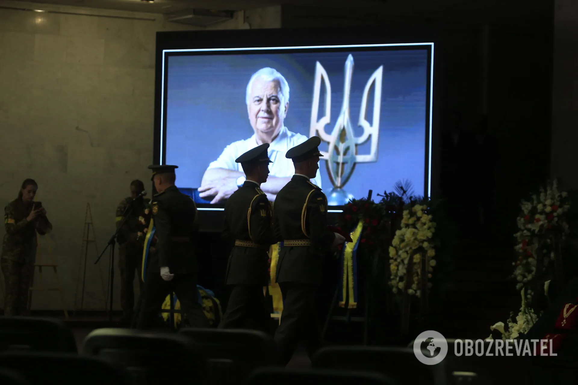 Церемония прощания с Леонидом Кравчуком dqxikeidqxiqqeant