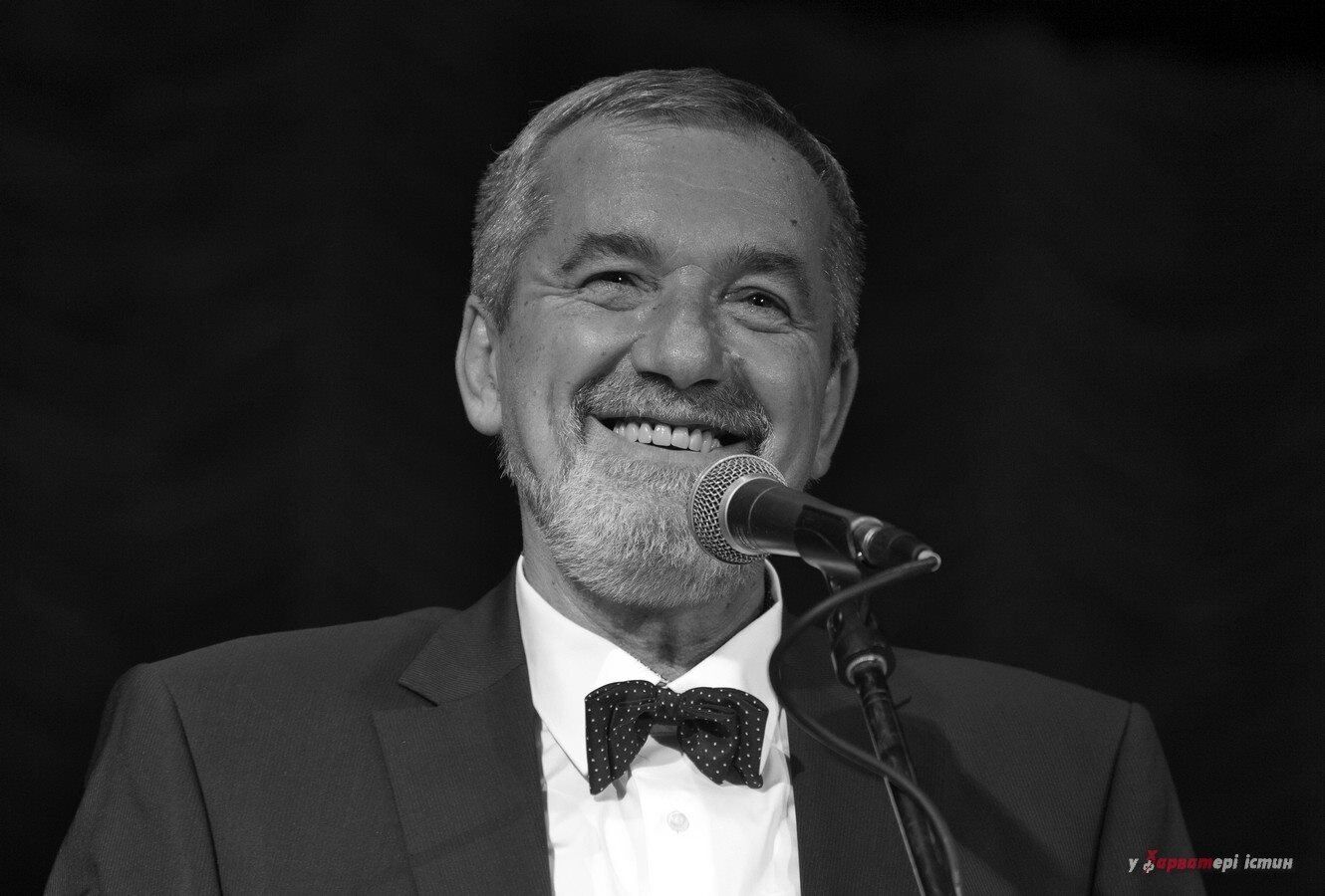 Александр Смык писал стихи.