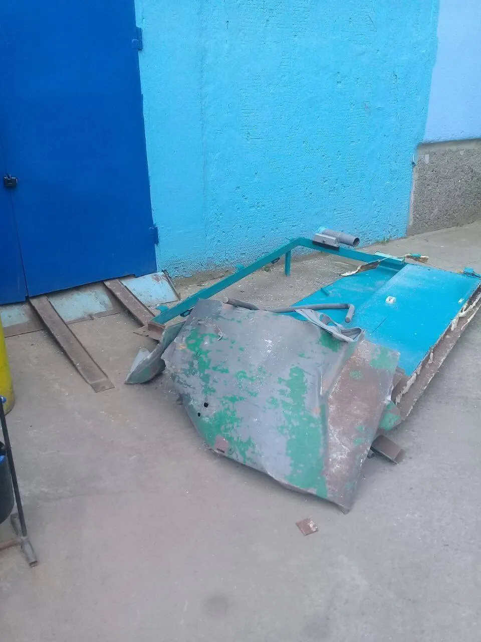 В Энергодаре взорвали дверь дома, где находился мэр-коллаборант.